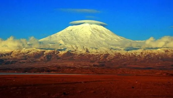 Ağrı Dağı şapka taktı