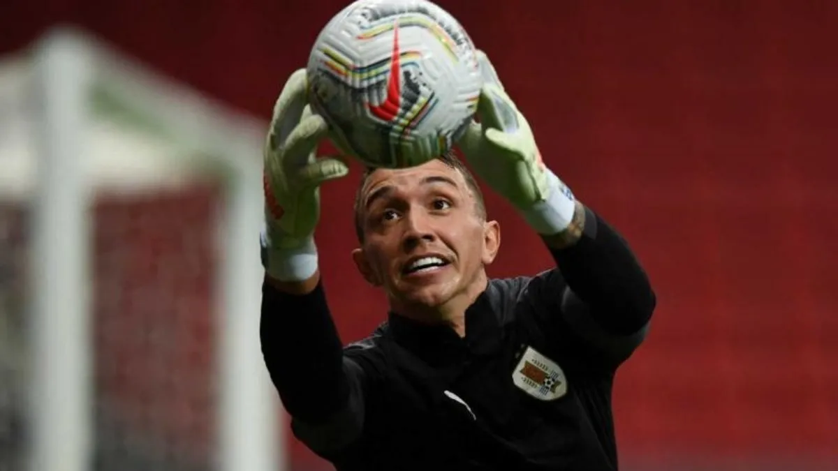 Fernando Muslera ilk ma... </div>
<div class=