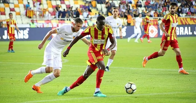 Evkur Yeni Malatyaspor 3 puanı 3 golle aldı