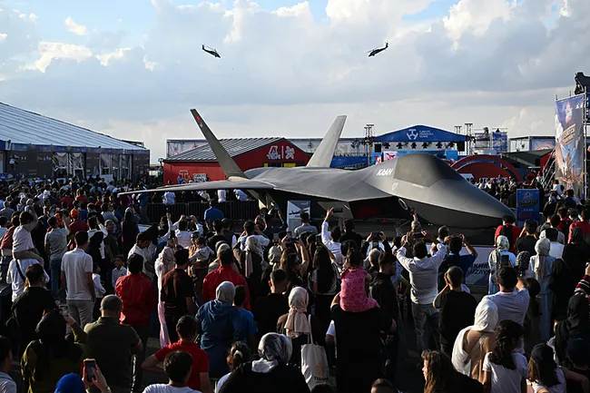 sanliurfada-teknofest-coskusu-suruyor-kaan-ve-anka-iii-gorucuye-cikti-1790873475054.jpg