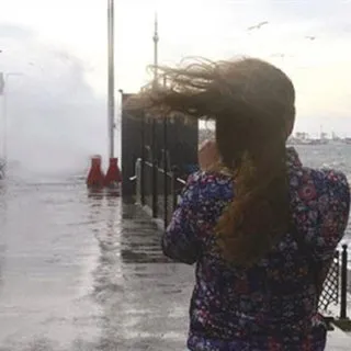 Meteoroloji'den İstanbul için son dakika hava durumu ve fırtına uyarısı geldi! İstanbul için saat verildi