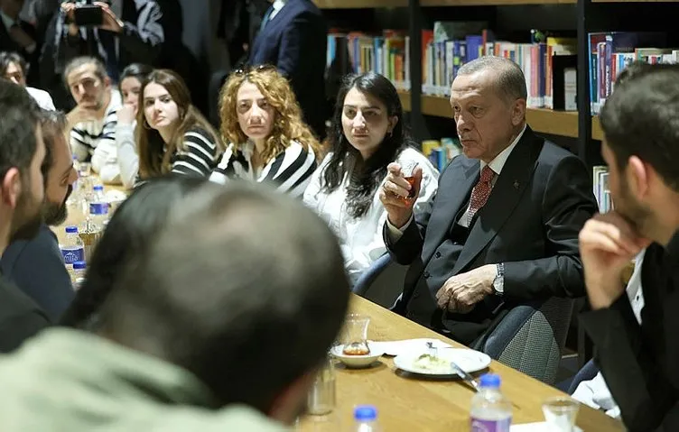 Başkan Erdoğan: İngiltere denizaltı yaptırmak için işbirliğine gitmek istiyor