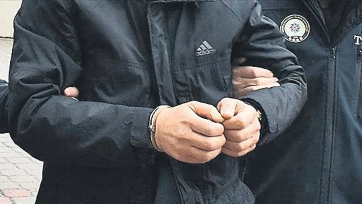 Kayseri’de FETÖ’cü firari iki polis yakalandı Kayseri’de FETÖ’cü firari iki polis yakalandı