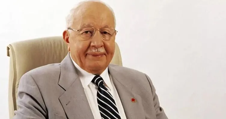 Erbakan kabri başında anıldı