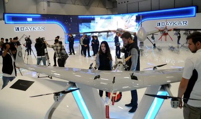 savunma-havacilik-ve-uzay-sanayi-saha-expo-2022-fuari-acildi-1666698962707.jpeg