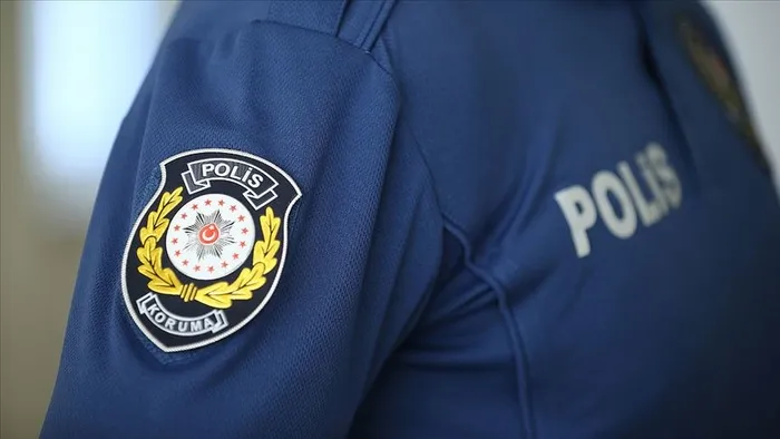 son-dakika-polislikte-yeni-duzenleme-icisleri-bakanligi-ve-egmden-flas-calisma-1644393187782.jpg Polislerle ilgili önemli değişiklik! Şark süresi düşüyor, yeni mezunlar batıya atanacaklar!