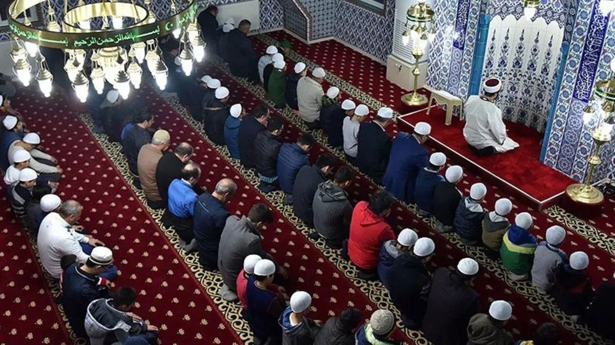 İstanbul'da namaz saatine düzenleme!