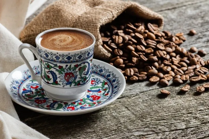 Bir faydası daha ortaya çıktı! Kahveyi böyle içmek gençleştiriyor...