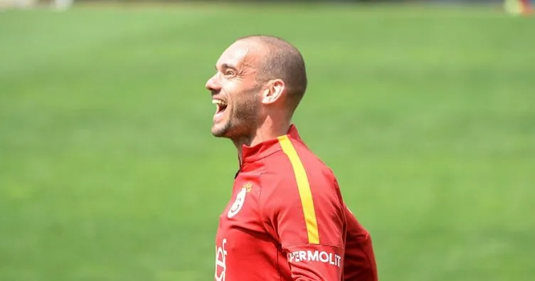Sneijder’in menajerinden flaş transfer sözleri!