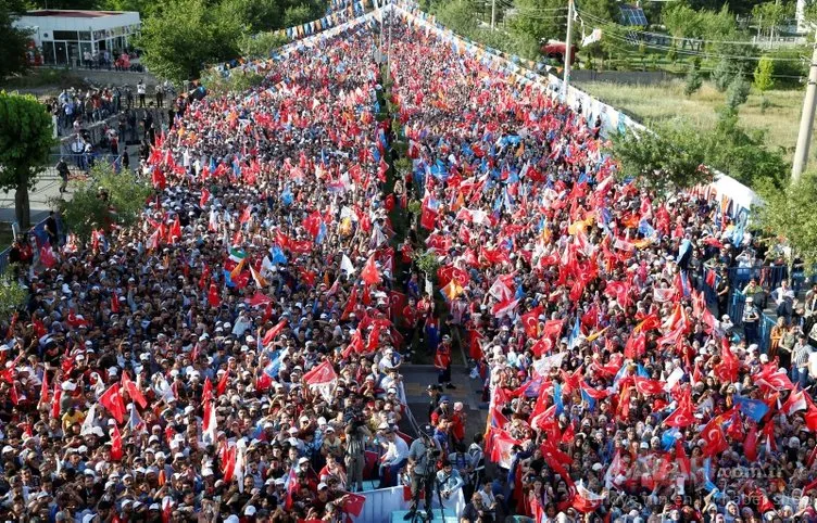 Cumhurbaşkanı Erdoğan'a Diyarbakır'da sevgi seli - 24 hazirana doğru