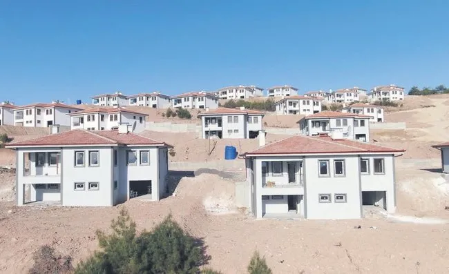 Bulanık Mahallesi Evleri