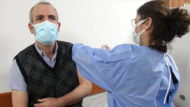 son-dakika-21-ocak-koronavirus-verileri-aciklandi-iste-kovid-19-hasta-vaka-ve-vefat-sayilarinda-son-durum-1642784254514.jpg