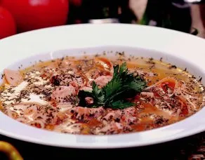 Erişteli Tavuk Çorbası Tarifi