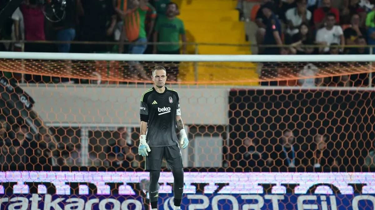 Mert Günok ile ayrılık kararı alınmıştı! Beşiktaş yeni kalecisini buldu, anlaşma tamam… – Galeri Mert Günok ile ayrılık kararı alınmıştı! Beşiktaş yeni kalecisini buldu, anlaşma tamam… – Galeri