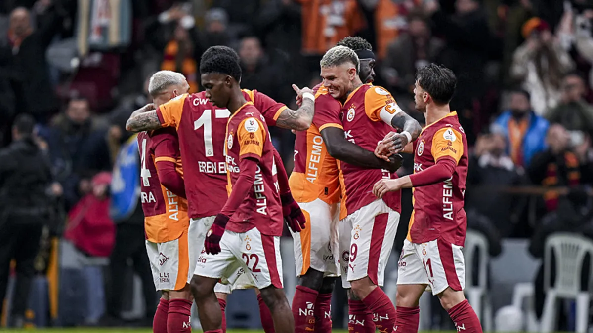 ZİRAAT TÜRKİYE KUPASI | Galatasaray'ın konuğu İstanbulspor! 11'ler belli oldu… ZİRAAT TÜRKİYE KUPASI | Galatasaray'ın konuğu İstanbulspor! 11'ler belli oldu…