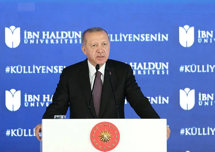 son-dakika-baskan-recep-tayyip-erdogandan-ibn-haldun-universitesi-kulliyesi-acilis-toreninde-flas-aciklamalar-1603101069860.jpg