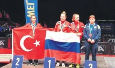Özel sporcu Ebru Acer’den gümüş geldi