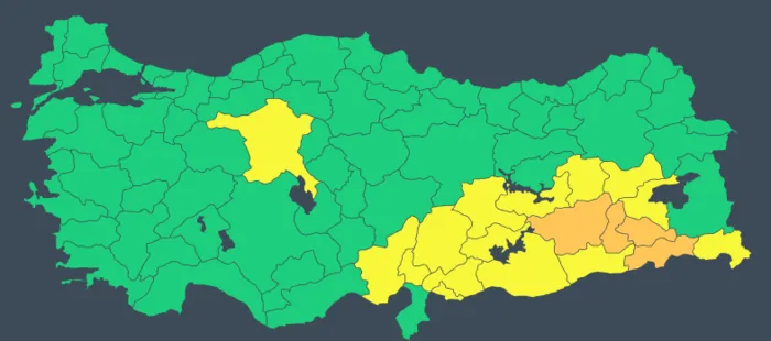 meteoroloji-paylasti-sari-ve-turuncu-kodlu-uyarilar-pes-pese-geldi-o-illerimizde-yasayanlar-dikkat-1776492559967.png