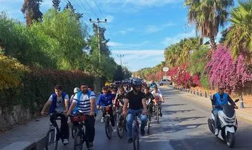 Pedallar cami sevgisiyle çevrildi