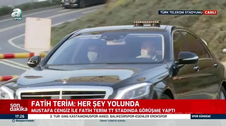 Galatasaray'da kritik toplantı sona erdi