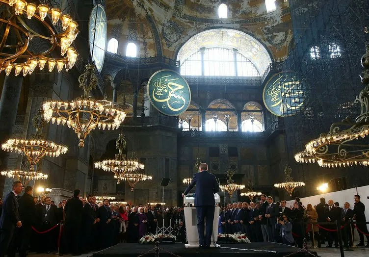Cumhurbaşkanı Erdoğan'ın Yeditepe Bienali açılışından yansıyan kareleri