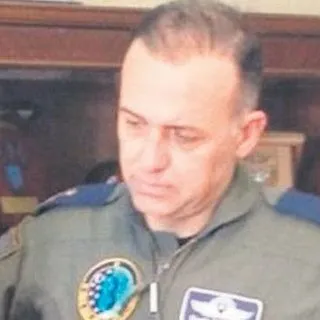 Darbenin işaretini böyle vermiş