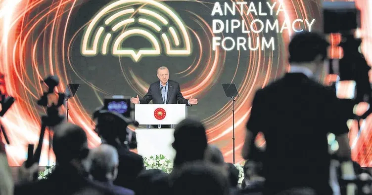 Dünyanın gözü Antalya’daki zirvede