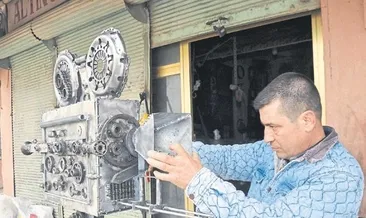 Hurda parçalarından video kamera yaptı