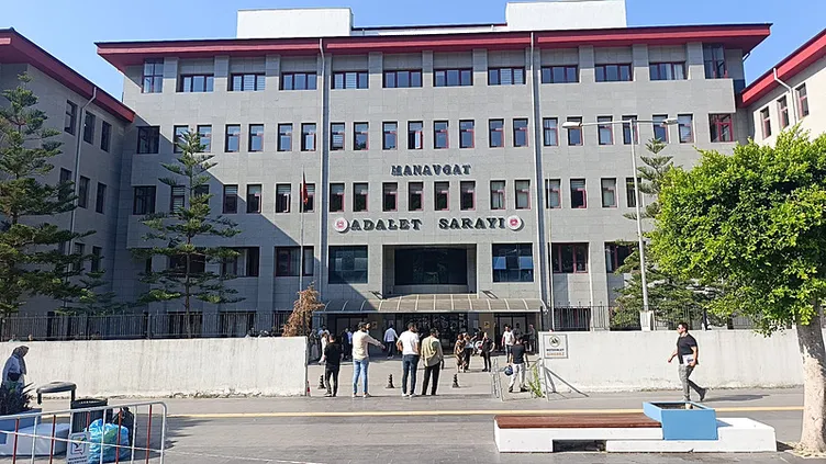 SON DAKİKA | CHP’de satan satana! Manavgat’ta başkan inkâr etti yardımcısı çözüldü