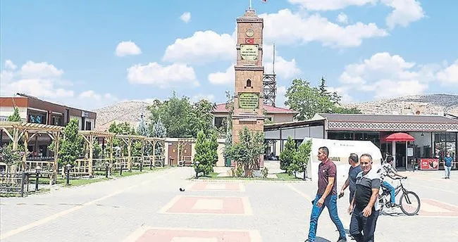 PKK’nın ilk saldırıyı başlattığı ilçedeyiz… Barış Eruh’ta umutları yeşertiyor