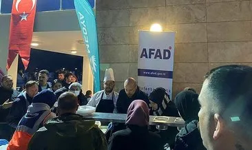 Bilal Erdoğan depremzedelere yemek dağıttı