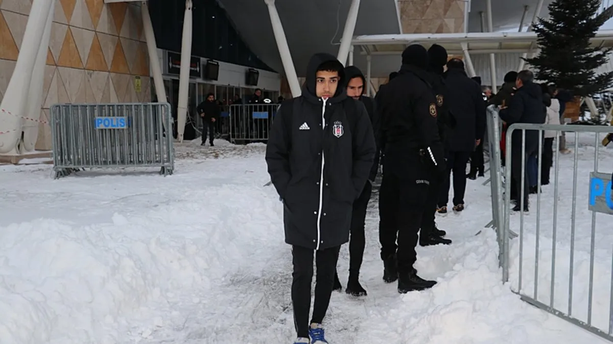 Beşiktaş ‘16.00’ dedi, Sivas'ın hocası veto etti!