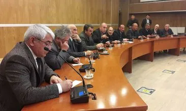 Kars Belediye Başkanı Murtaza Karaçanta, muhtarlarla bir araya geldi