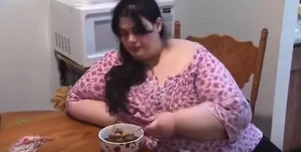 Otel görevlisinin utandıran isteği 127 kilo verdirdi...