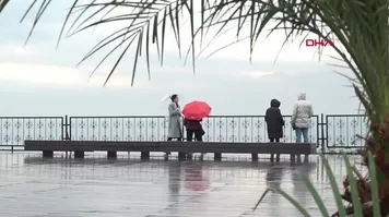 Antalya’da beklenen yağmur etkili oldu