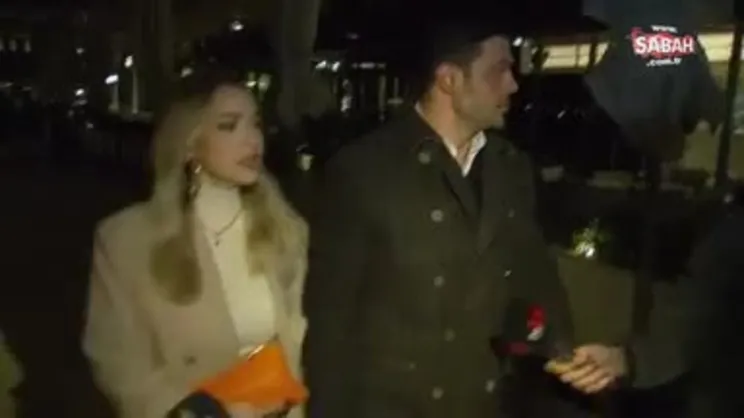 Hadise’nin çantayla karnını kamufle etmesi dikkat çekti! Ünlü şarkıcı Hadise hamile mi? | Video