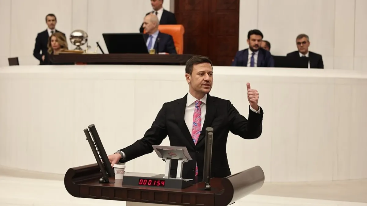 AK Parti’li Baykoç’tan Yavaş’a sert su tepkisi: Bu açıklama utanç vesikasıdır AK Parti’li Baykoç’tan Yavaş’a sert su tepkisi: Bu açıklama utanç vesikasıdır