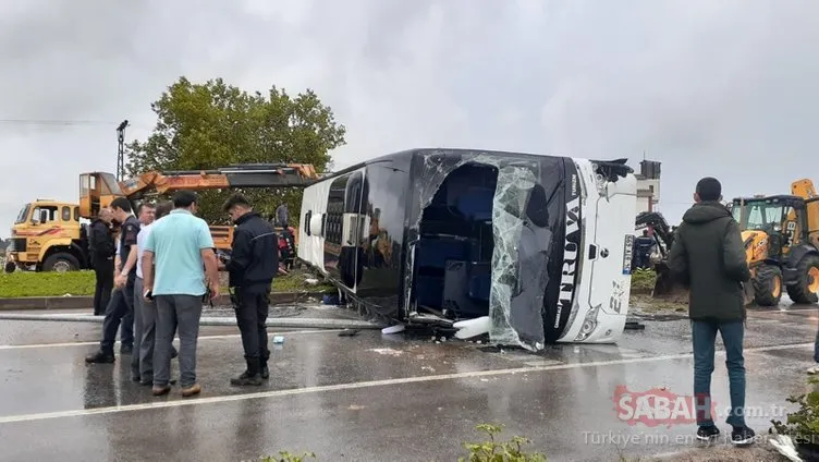 Son Dakika Haberi: Çanakkale’de yolcu otobüsü devrildi...