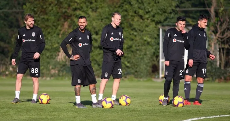 Beşiktaş’ta derbi hazırlıkları sürüyor