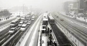 İstanbul’da kar yağışı devam edecek mi, hava durumu nasıl olacak? 21-22-23-24 Ocak 2022 hava durumu ile İstanbul kar yağışı kaç gün sürecek?