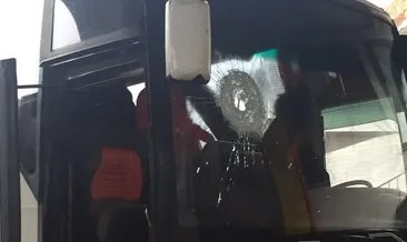 Afyonspor otobüsüne taşlı saldırı: 1 ağır yaralı!