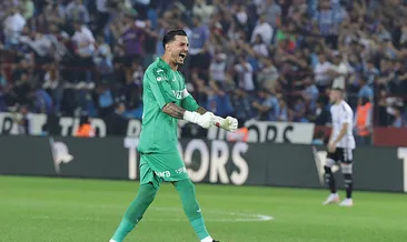 Uğurcan Çakır rakiplerine fark attı!