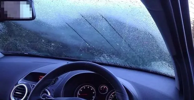 Kışın arabanızın camının buğulanmaması için bunları yapın