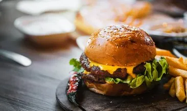 Bir daha dışarıda yemeyeceksiniz! İşte en lezzetli hamburgerin püf noktası