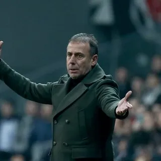 Beşiktaş teknik direktörü Abdullah Avcı'dan istifa yanıtı