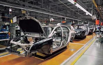 ÜÇ OTOMOTİV DEVİ DAHA ÜRETİMİ DURDURDU!