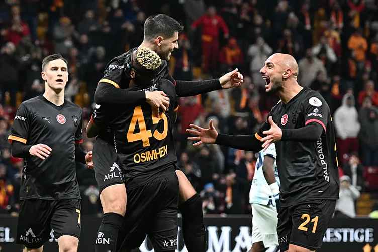 Son dakika haberi: Galatasaray’da Osimhen için flaş iddia! Dev transfer operasyonunu duyurdular...