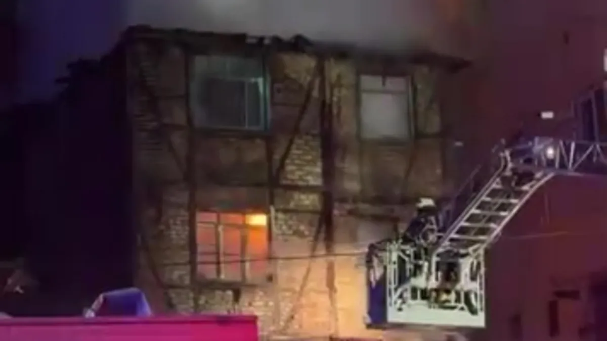 İzmit’te ahşap ev alevlere teslim oldu