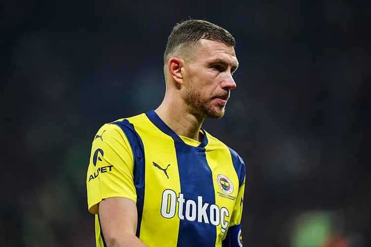 Son dakika haberi: Fenerbahçe’de yıldız futbolcuya yeni sözleşme! Derbi sonrası sürpriz imza...