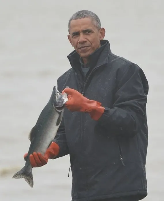 Obama Alaska’da balıkçı köyünü ziyaret etti